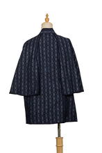 Load image into Gallery viewer, 手織りのコート インバネス 麻の葉